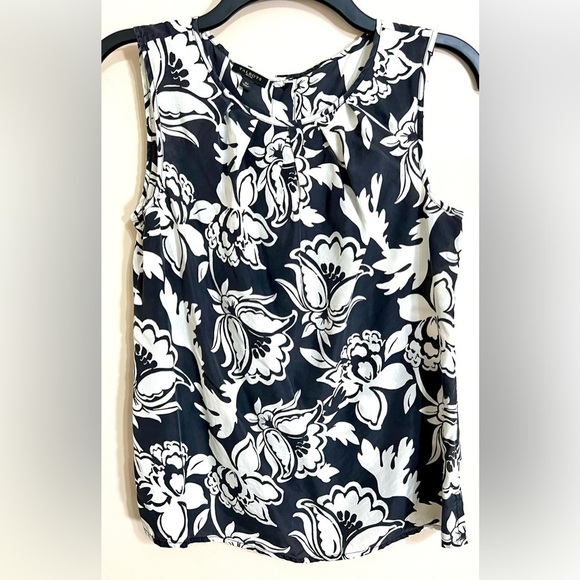 TALBOTS Women's Lightweight Silk Sleeveless Blouse Black White‎ Floral Petite S - Picture 1 of 13